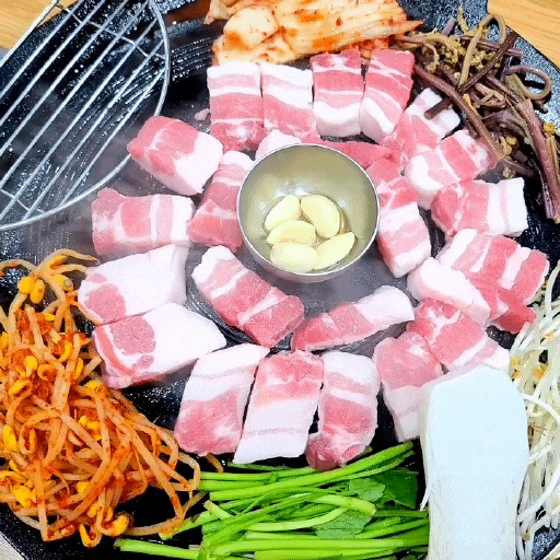  세류동,권선동 솥뚜껑삼겹살 맛집_뚜삼뚜삼