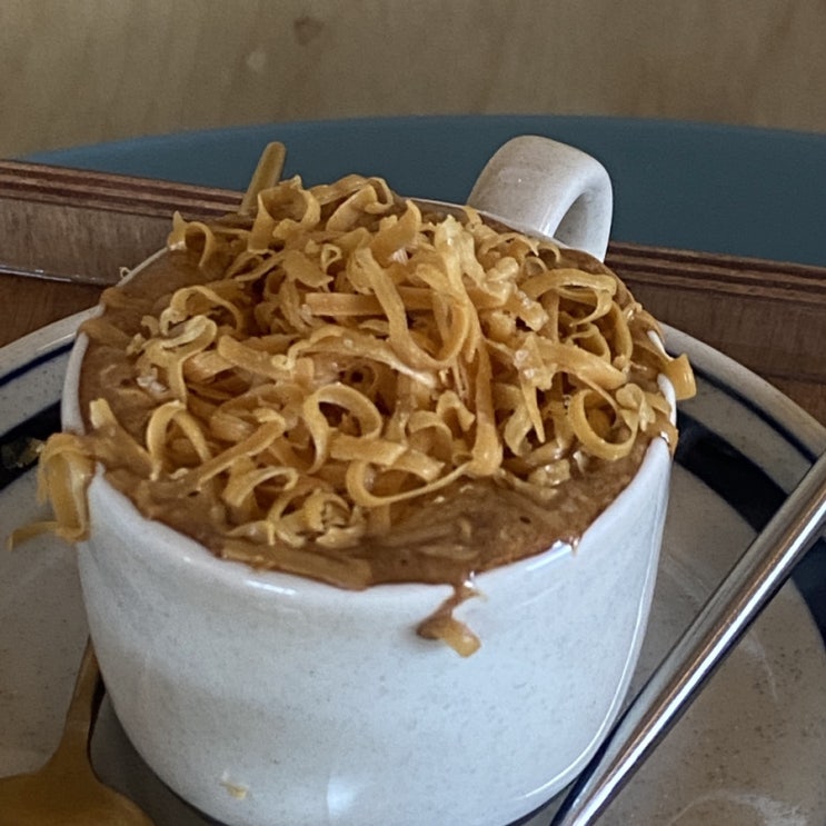  집에서 즐기는 나만의 달달한 티타임~ 우리 집 아늑한 홈 카페 영상을 공유해 주세요!