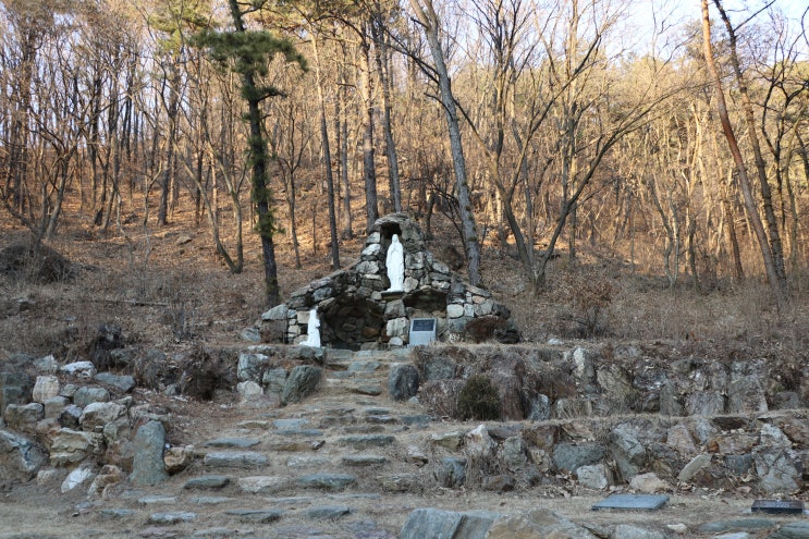 경기도 안양 여행으로 가볼만한 곳 수리산 최경환 성지 경기도 안양 여행으로 가볼만한 곳 수리산 최경환 성지