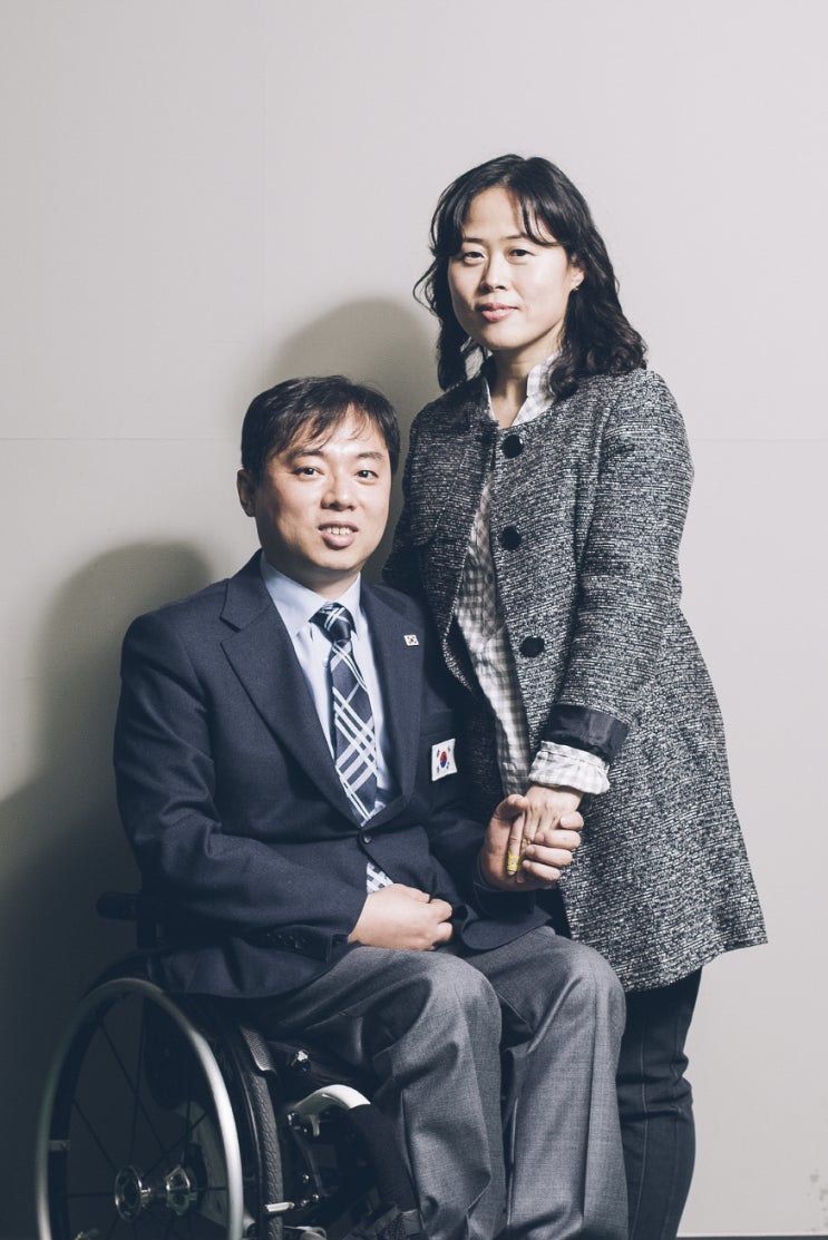  박정우, 윤영분 씨의 러브스토리 "장애는 사랑으로 감싸 안을 뿐이다"