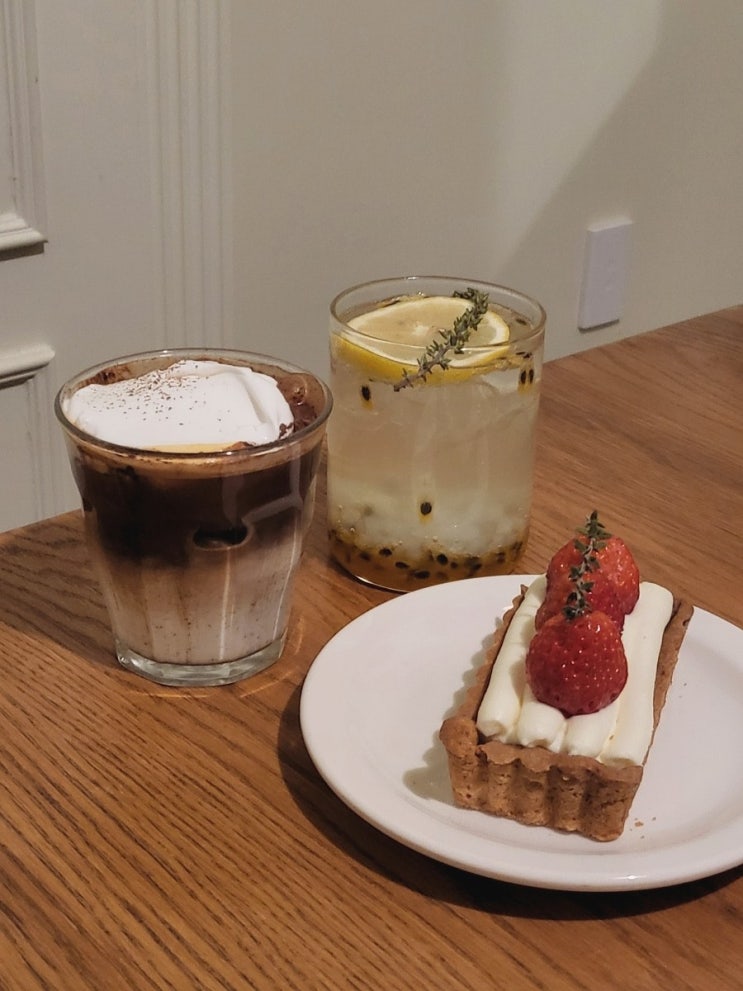 [대구카페] 감성 가득한 동성로 카페 디저트 맛집 '오디너리하우스'