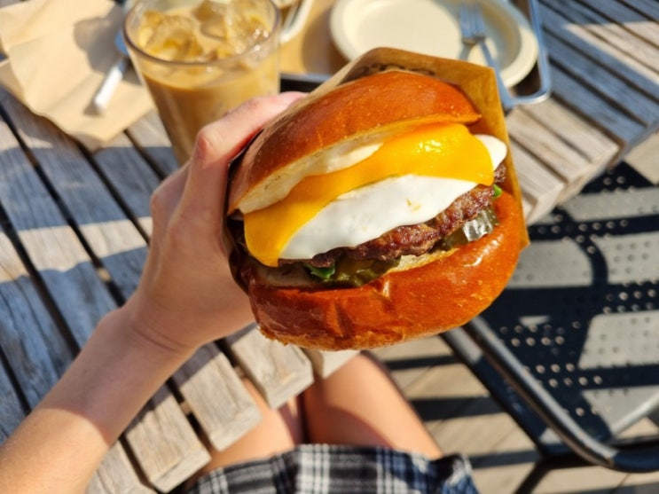  한남동 가볼만한곳 샌드위치 맛집 핫플 에그슬럿 추천메뉴 치즈버거