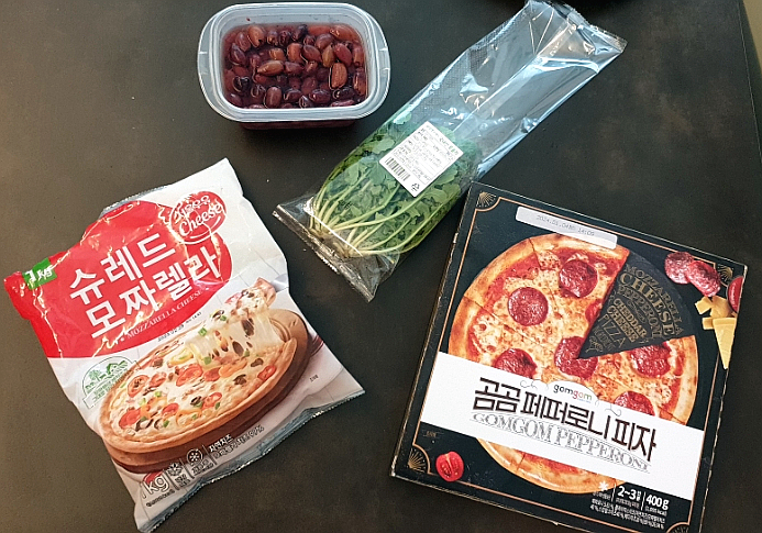  죽은 피자도 살리는 방법 3가지, 냉동 피자에도 써먹으면 맛이 UP!