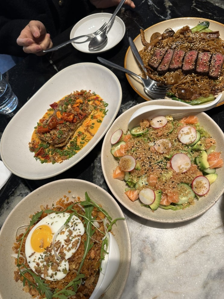  한남 다츠? 닷츠?(DOTZ) 점심 모임 후기! 분위기 맛집