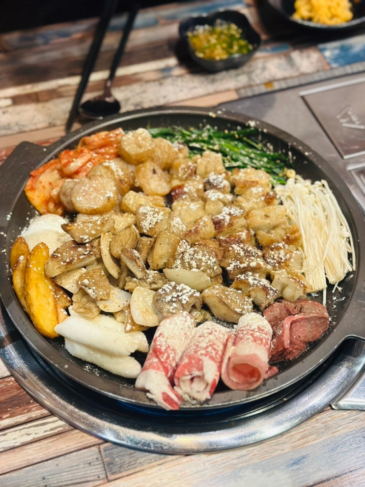  다산 곱창 맛집. 뿔난 황소곱창. 다산 신도시 모둠 곱창 맛집. 구워져 나와서 편하게 먹을 수 있었던 곳