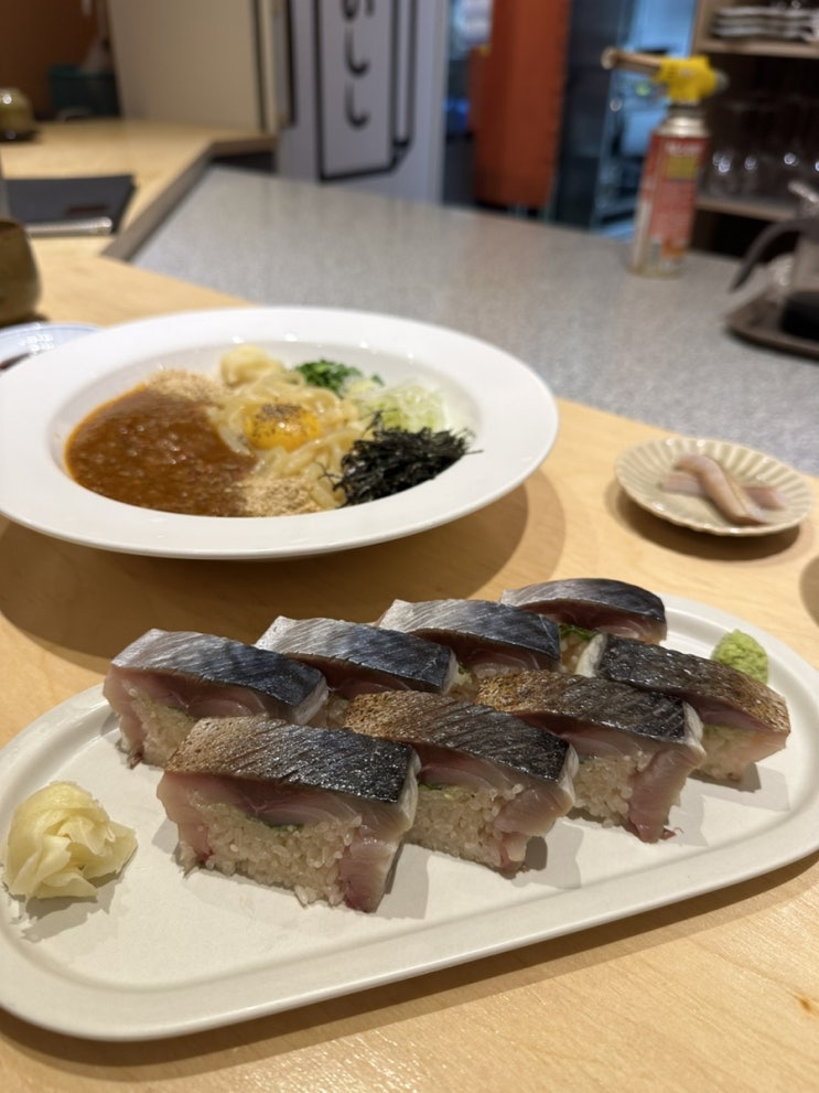  잠실 점심 맛집 / 잠실새내 점심 : 이노시시 잠실점 ( 고등어봉초밥 마제 우동 후기 )