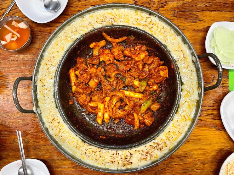 덕천 맛집 유가네닭갈비 덕천점 꼭두의계절 보고 달려감 덕천 맛집 유가네닭갈비 덕천점 꼭두의계절 보고 달려감