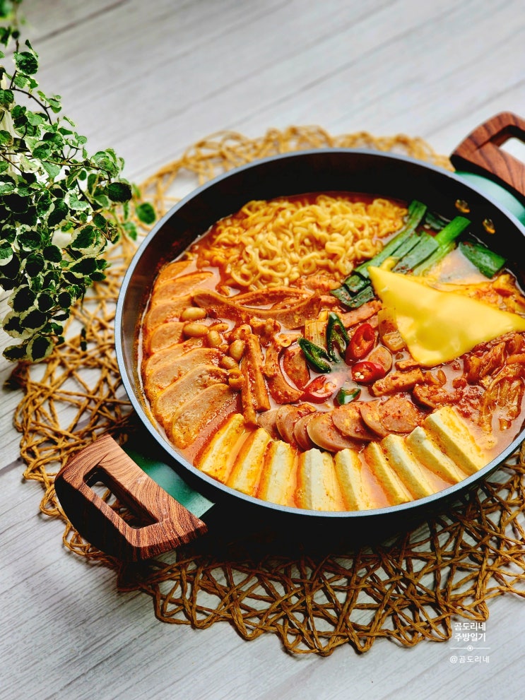  백종원 부대찌개 만드는 법 부대찌개 소세지 햄 재료 양념장 레시피