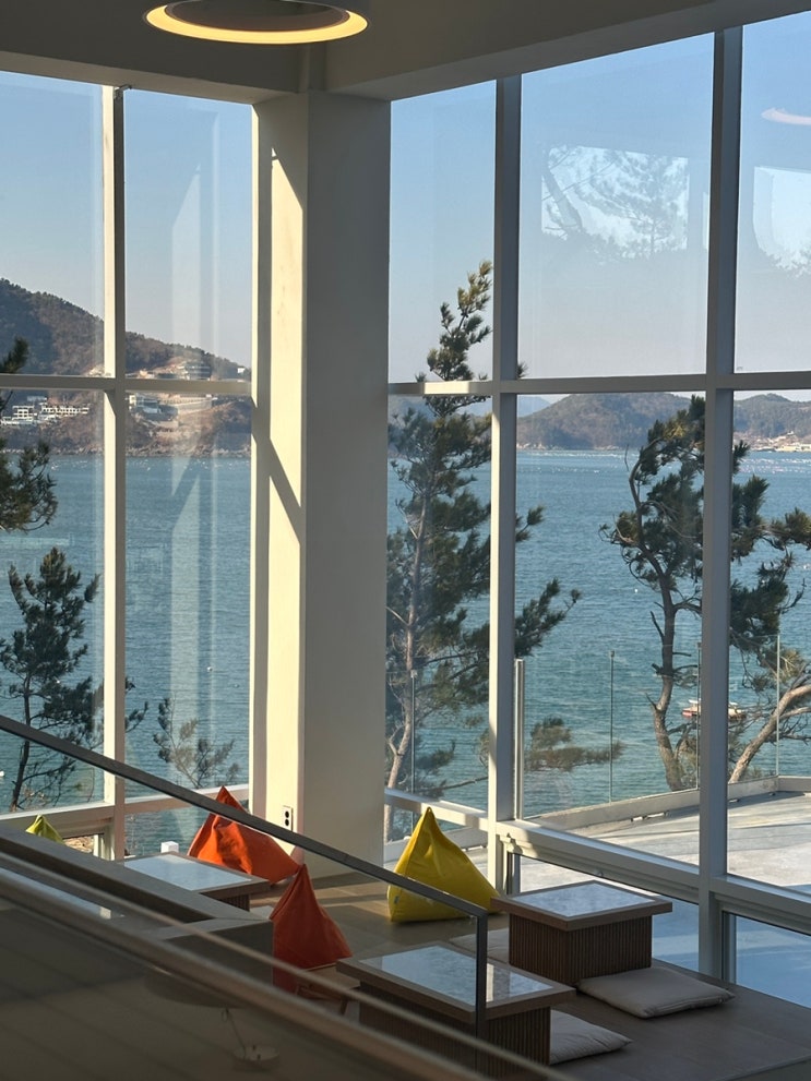  여수 돌산 바다 카페 멍 때리며 힐링 하는 곳