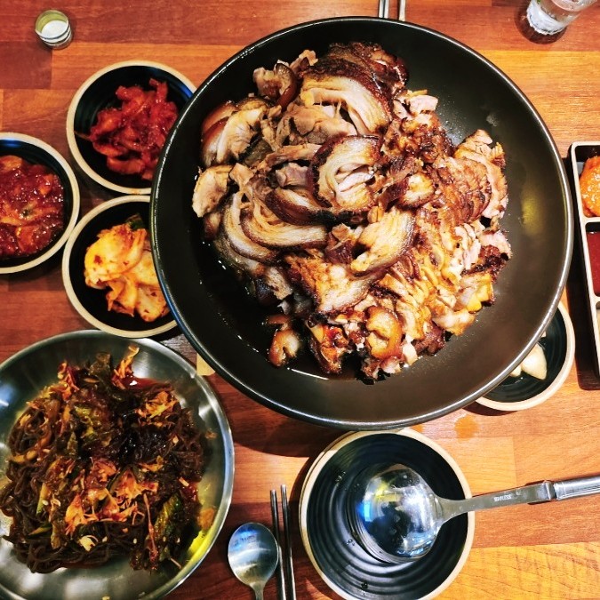  [자은동맛집] 진해 500도 화덕에서 구운 족발신선생 진해점