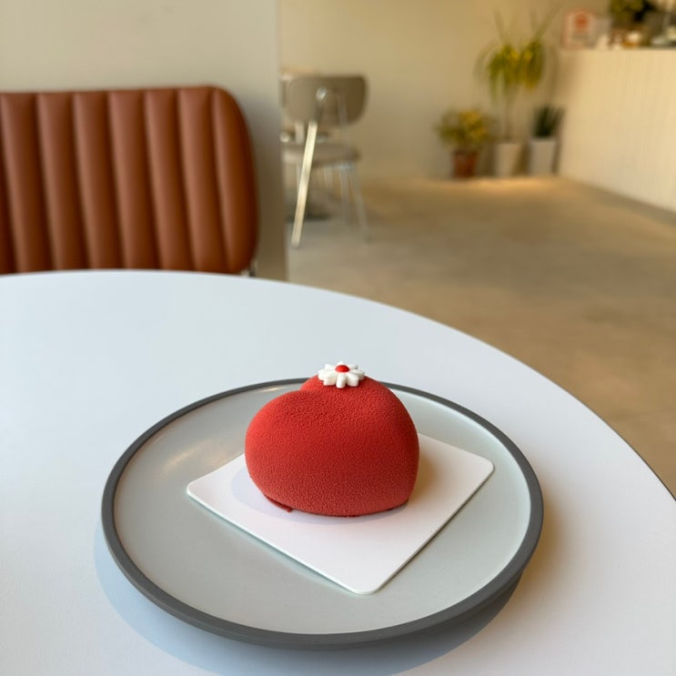  대전은행동 디저트가 예술 OUSIA PATISSERIE 우시아파티셰리