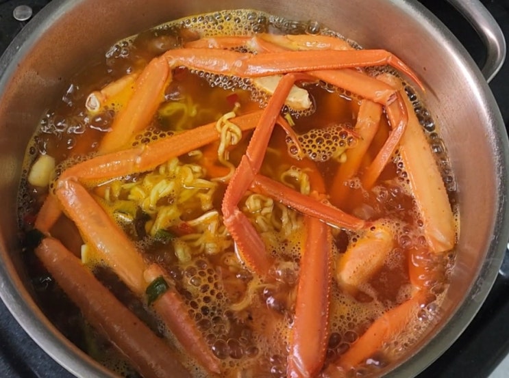  홍게라면 홍게철 인데 이렇게 요리해 먹어야 제맛이죠? 홍게 칼로리 효능 구입요령