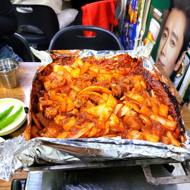  부산 해운대 맛집 해운대시장 쫄깃쫄깃하고 싱싱한 꼼장어 이름난 기장산곰장어