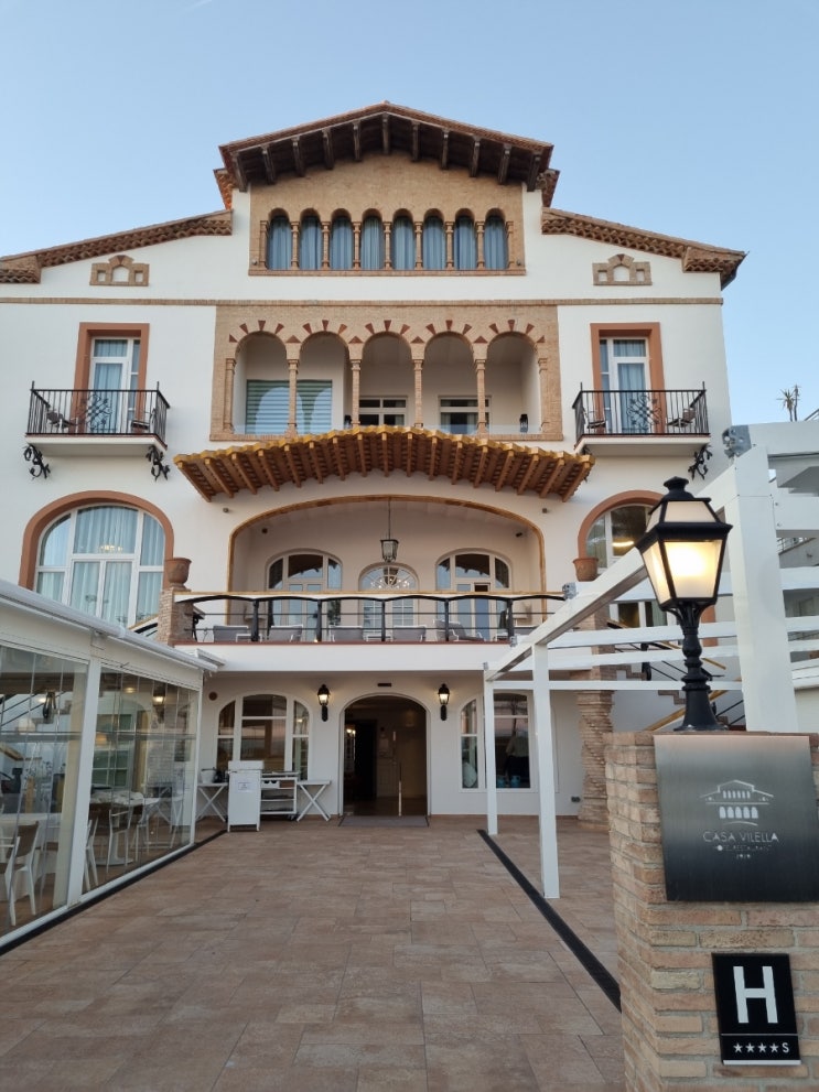  시체스 숙소 까사 빌레야(Hotel Casa Vilella)