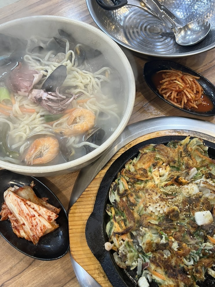  서울 반경 드라이브로 다녀오기 좋은 오이도 칼국수 맛집 | 오이도 정동진