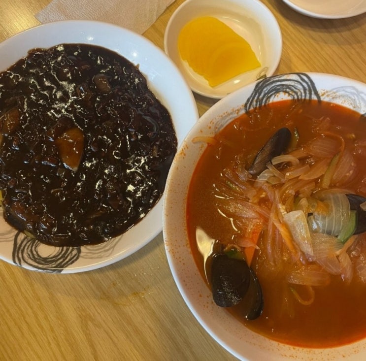  서울 서대문구 창천동 맛집 가화만사성 - 신촌 유니짜장 맛집