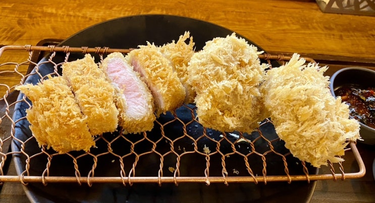 [서울 강남구] 신사동 가로수길 돈카츠 맛집, 정돈 프리미엄 신사점 / 로스 히레 카츠, 사사미카츠 아스파라거스