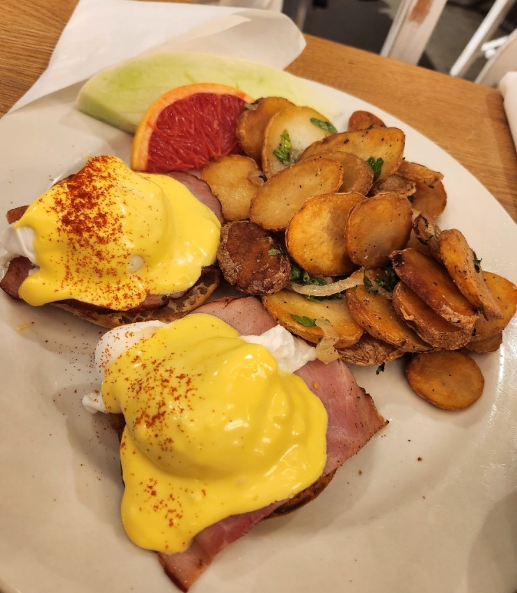토론토 에그스펙테이션 Eggspectation 브런치 맛집(에그베네딕트, 오믈렛) / Mashion Bakery (나폴레옹빵), 갤러리아