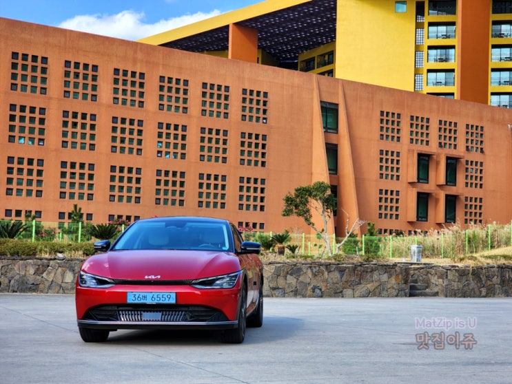  제주관광공사 중문면세점, 런웨이레드 EV6