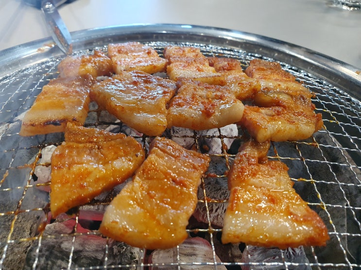  왕십리 삼겹살 홍고추장삼겹살 이 집이 맛집이네!