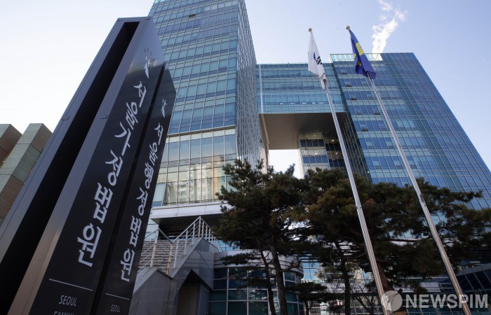 코로나19로 출국기한 유예·건보혜택 받은 외국인...法 "보험급여 환수해야" 코로나19로 출국기한 유예·건보혜택 받은 외국인...法 "보험급여 환수해야"