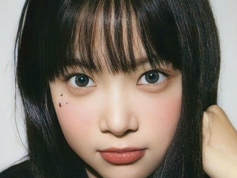 LE SSERAFIM Eunchae Photo Collection: Hong Eunchae Selfies, Wallpapers, Past Photos, GIFs, Profile & Real-Life Pictures