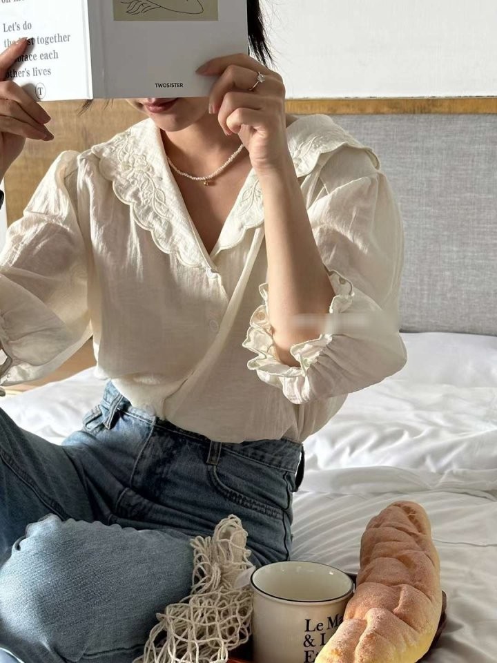  신상 여성 앤드블라우스 아이보리 러블리룩