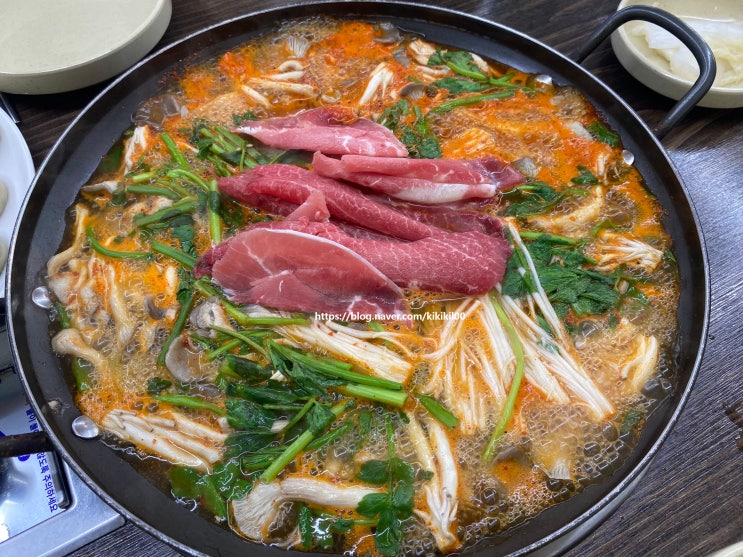 서울 신촌맛집 김광석 신촌칼국수 본점에서 버섯샤브 맛있게 먹고온 후기입니다