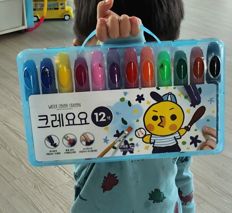 유아놀이 크레파스물감 다이소 크레요요로 집콕놀이 유아놀이 크레파스물감 다이소 크레요요로 집콕놀이