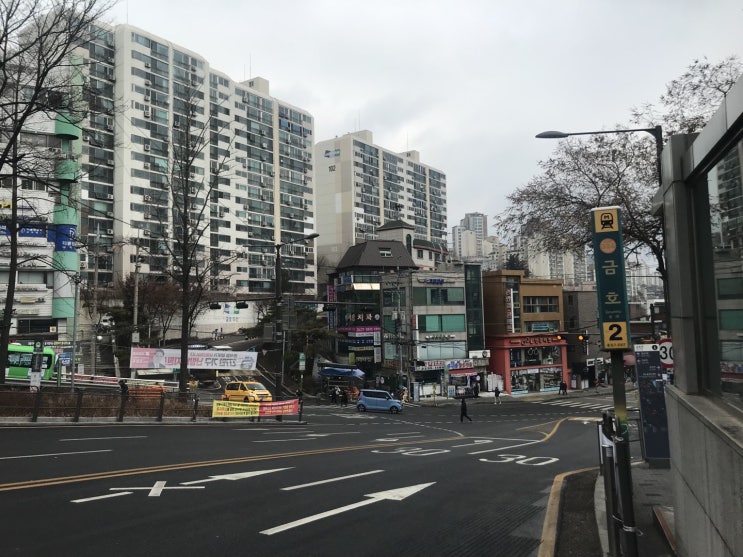  좀 힙한 재래시장입니다만,
