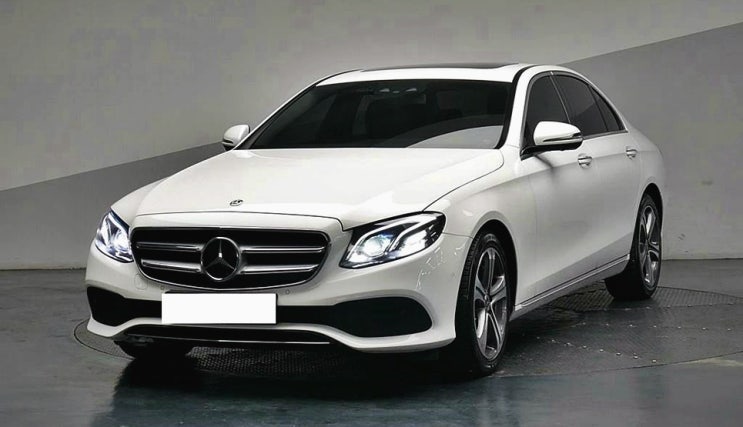  벤츠 E300 중고 아방가르드 인텔리전트 효과만점