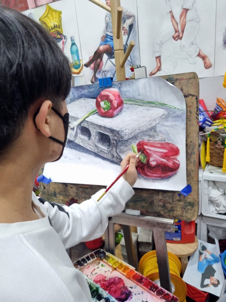  예고입시반 중학생 수업 모습_탄현중등미술학원
