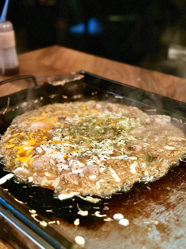  신촌 맛집 | 일본으로 잠시 떠나는 오코노미야끼 몬자야끼 술집 야바이