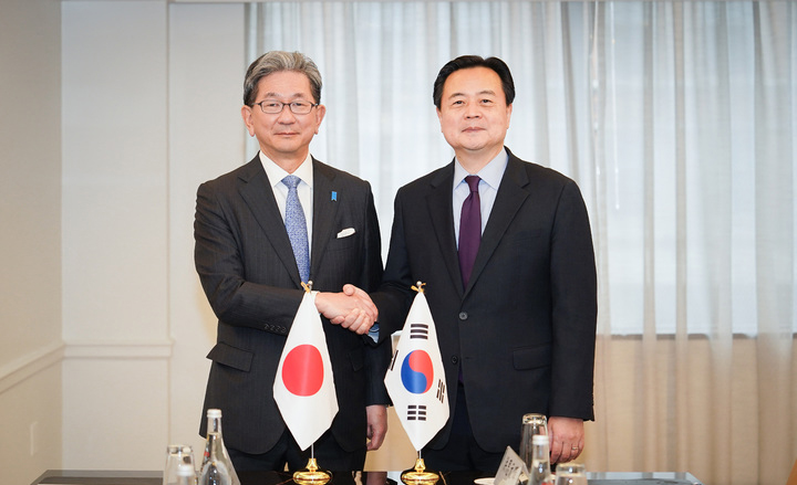 韓日 <b>외교차관</b>, 美서 150분 <b>회담</b>…"강제징용 접점 노력 중... 