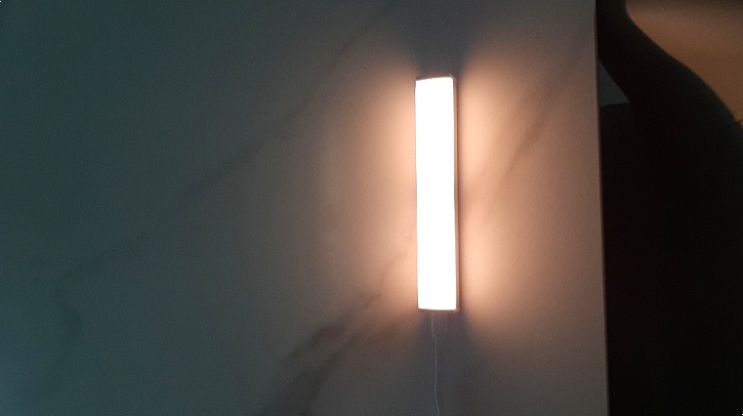 무선 충전식 LED 센서등, 실내 인테리어 분위기 해결 무선 충전식 LED 센서등, 실내 인테리어 분위기 해결