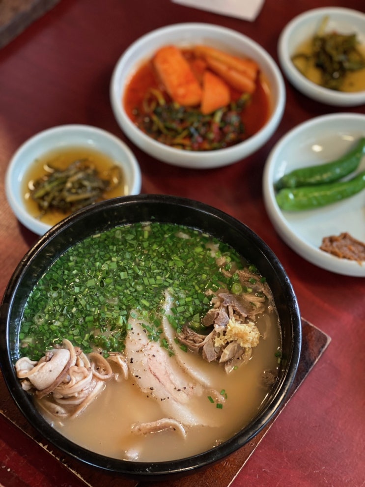  [부산돼지국밥] 수영 돼지국밥맛집 엄용백돼지국밥 웨이팅 없이 드디어 저도 먹어봤어요  (이원일 홍석천)