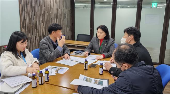 박춘선 시의원, 강일생태육교 미관개선을 위한 관계자 협의회 개최, 생태육교로 노후화 심각