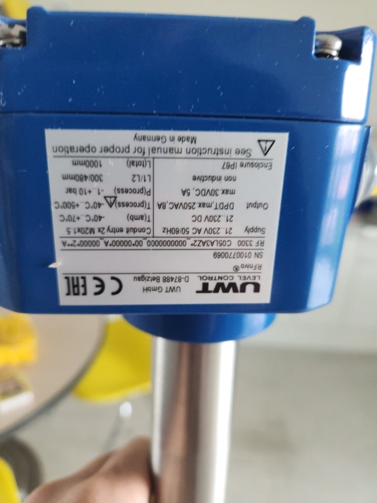  UWT RF3100 레벨스위치 주파수정전용량식