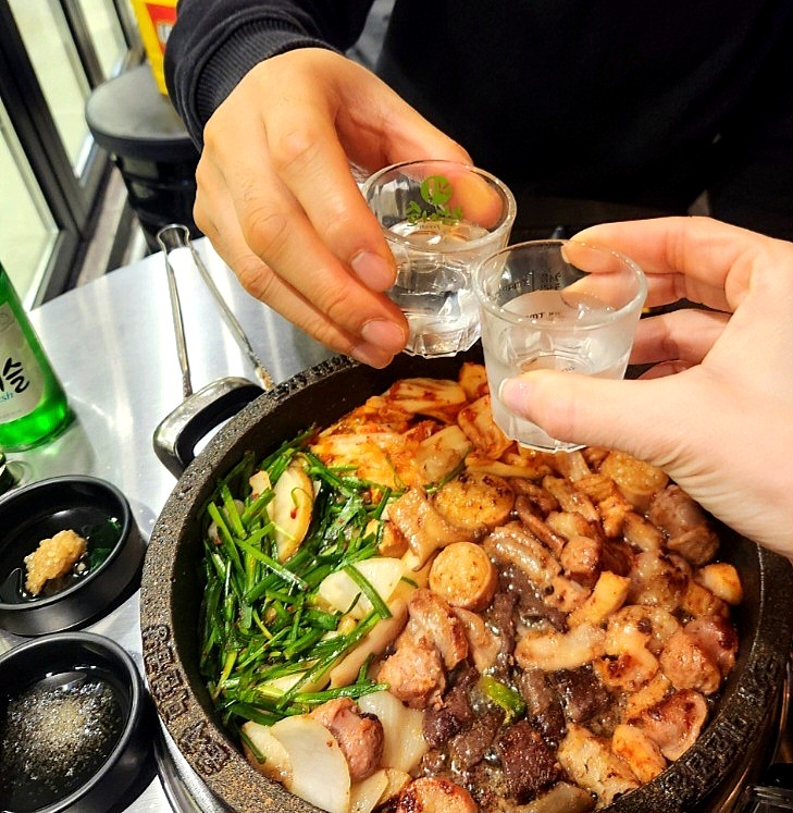 잠실새내 회식 모임장소로 굿! 군자대한곱창 화사 곱창