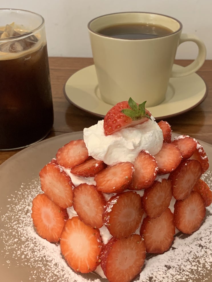  [성수] 송계옥 대신 여기로 가세요 <팔각도: 닭구이 맛집> / 겨울 디저트 카페 <플디: 딸기케이크 대추천>