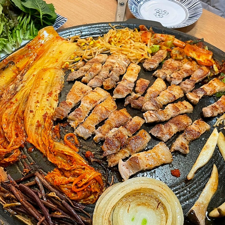 광주 화정동 삼겹살 맛집 추천 솥뚜껑삼겹살 정돈 광주 화정동 삼겹살 맛집 추천 솥뚜껑삼겹살 정돈