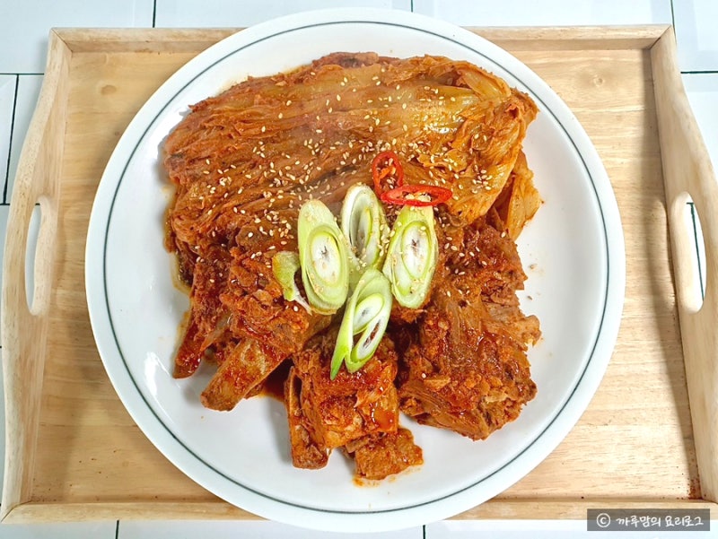 묵은지등뼈찜 레시피 간단 양념 맛있는 돼지등뼈김치찜 만드는 법