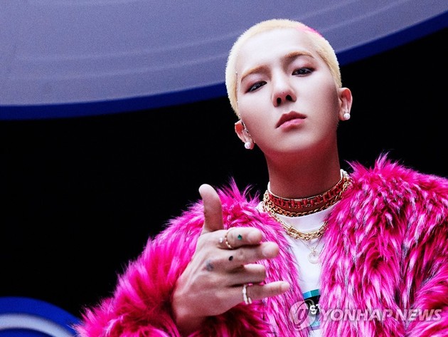 "한 달에 외제차 한 대 값 번다" 위너 송민호, 직접 밝힌 저작권 수익...놀라운 재산·집 눈길 "한 달에 외제차 한 대 값 번다" 위너 송민호, 직접 밝힌 저작권 수익...놀라운 재산·집 눈길