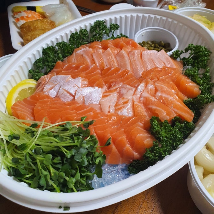  원주 맛집 두툼한 생연어회 배달, 단관택지 연리지