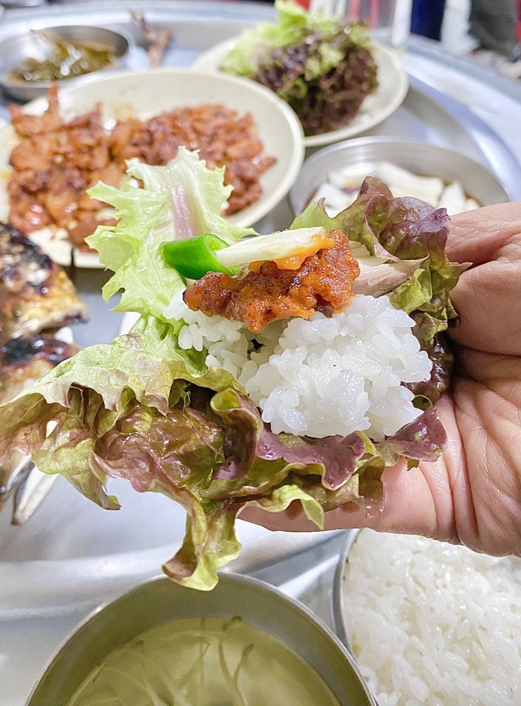  맛집 가볼래? 고등어구이와 석쇠불고기의 잘못된 만남. 김천 교동 저자거리