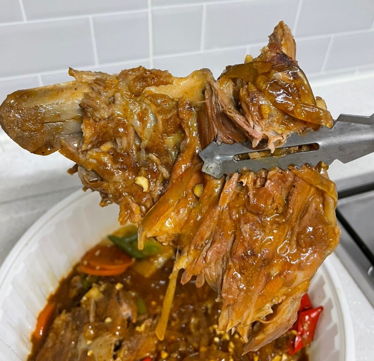 (중앙대/맛집) 손바닥 만한 뼈찜이 있는곳! 갓성비 대박! 맛도 완벽! 청기와뼈해장국 등촌샤브칼국수