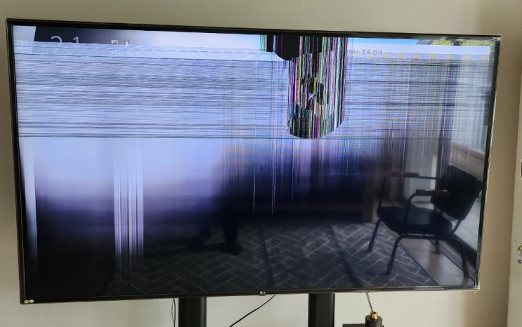  #LG75UN7850 #개봉동TV출장 전문 수리 업체 화면이 깨진 TV #액정교체수리