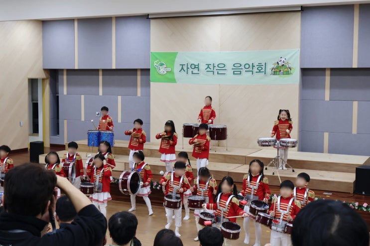  유치원 졸업전 첫 음악회 기록, 우리 딸 무대 체질이었네?!