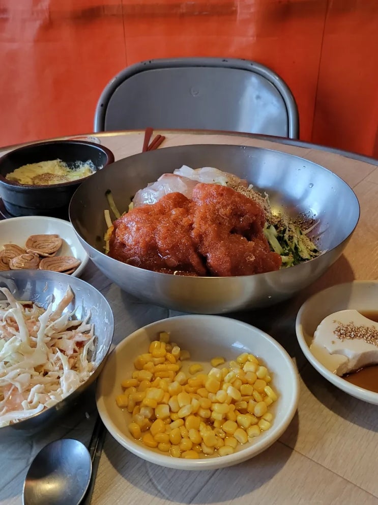  [군산/대명동맛집]군산에서 물회는 이곳으로 '양철지붕'