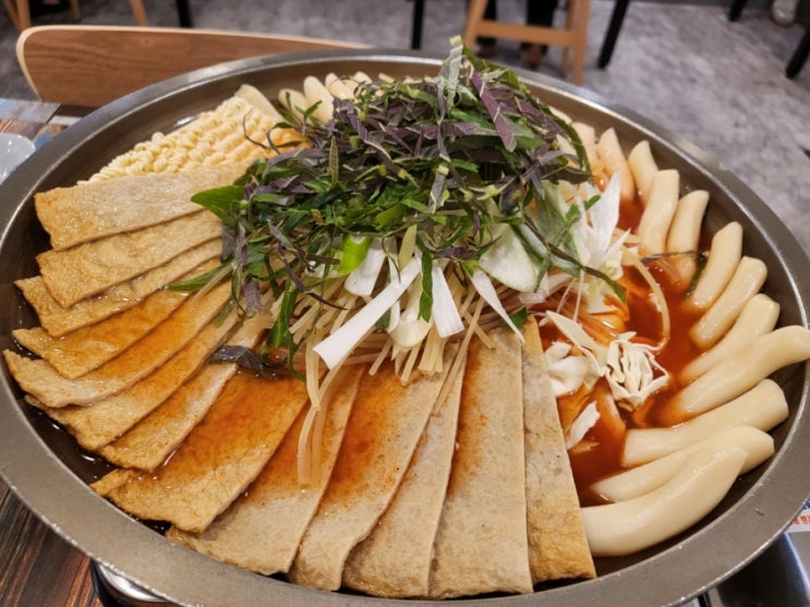  봉쥬떡볶이 / 대학로 즉석떡볶이